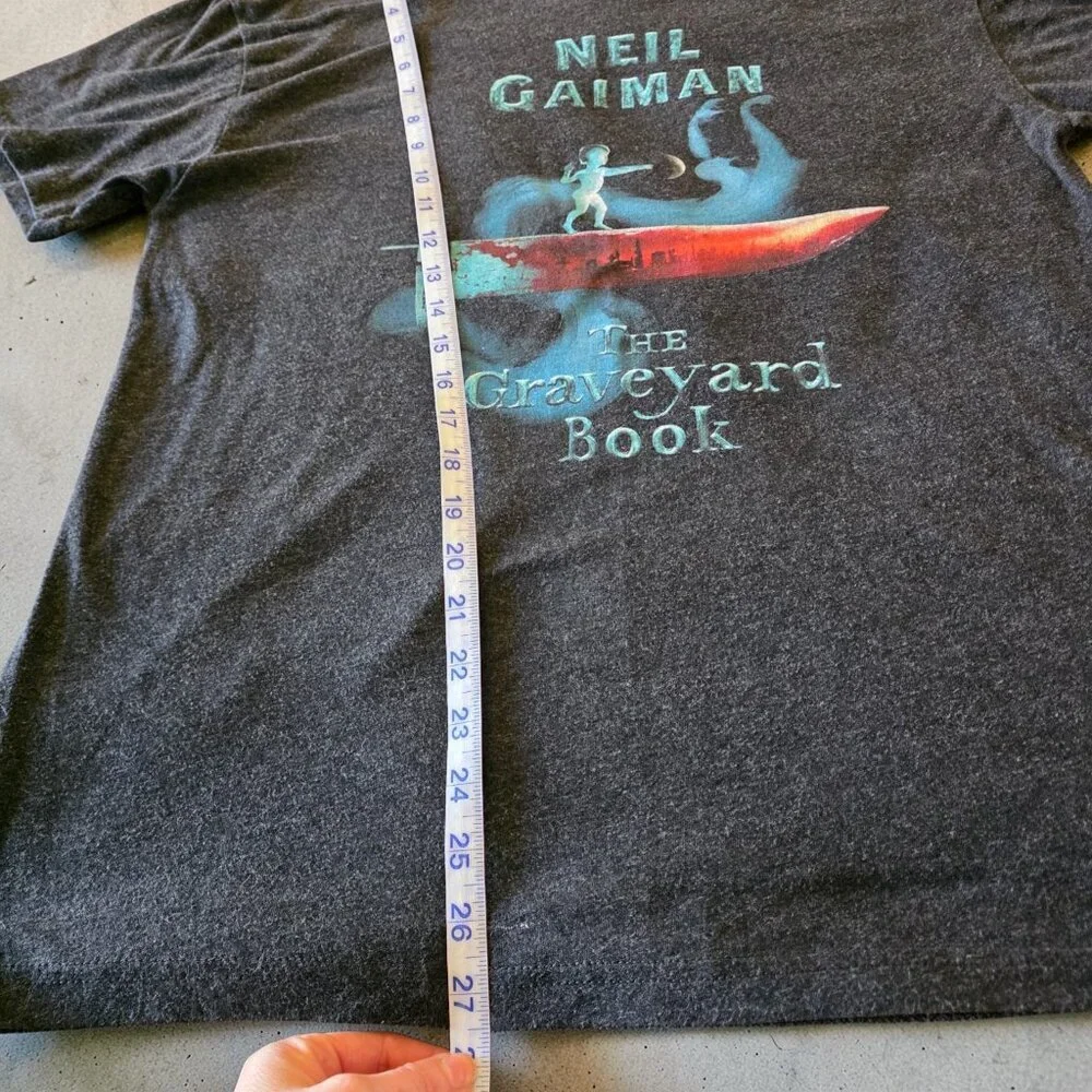 Neil Gaiman The Graveyard Book Graphic T-Shirt Mens Large Gray Out of Print Tee - Picture 9 of 10